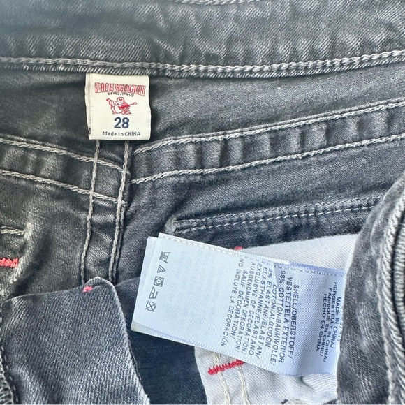 True Religion Mid Cut Off Denim Distressed Shorts - Picture 8 of 9